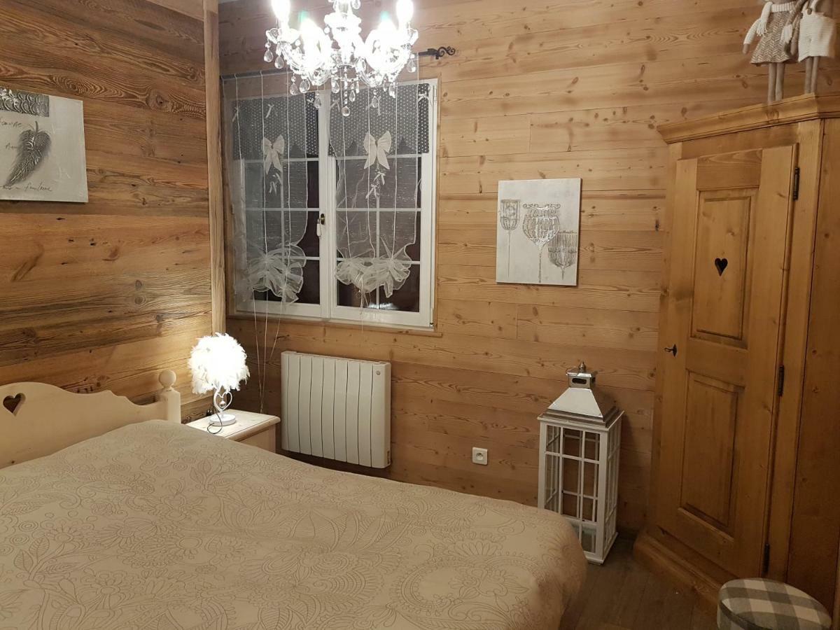 La Petite Chaumiere *